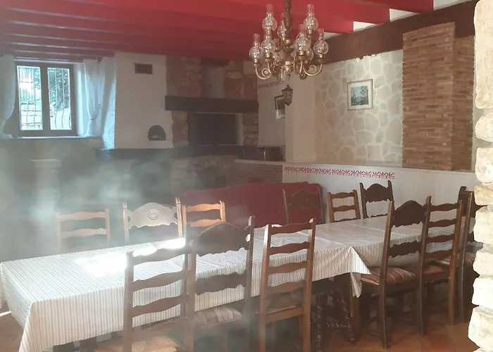 La Maison De Yana Holiday home Saint-Marcel-d'Ardeche